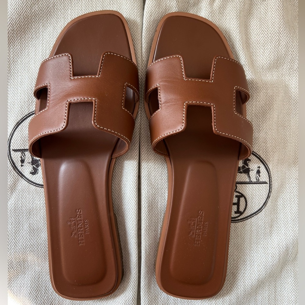 Hermès Oran sandals 37.5